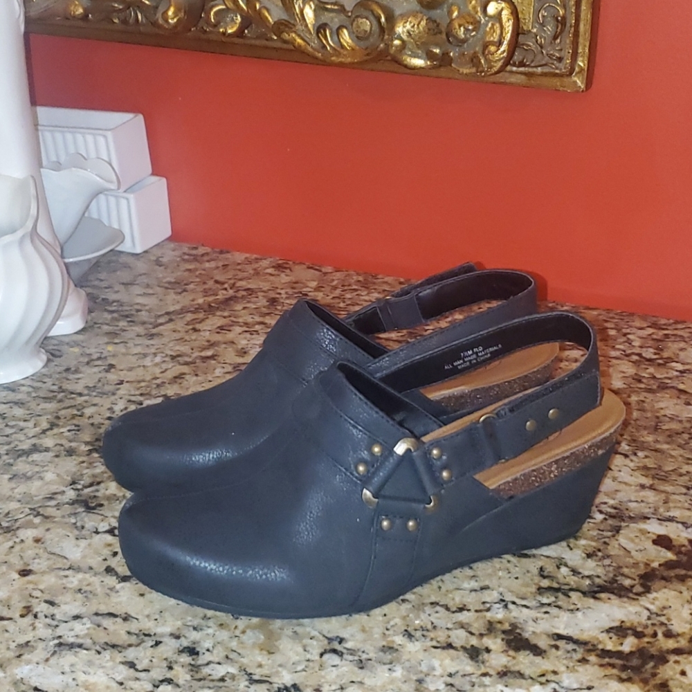 0519 Hocus Pocus Flo Wedge Sandals